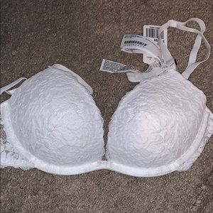 32C White Bra